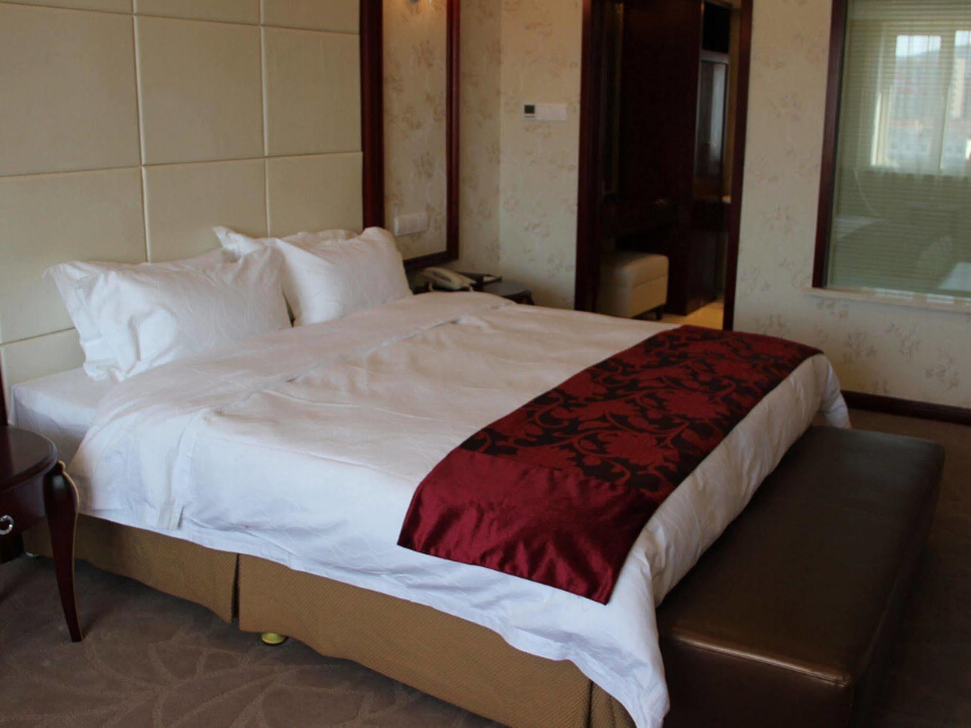Dalian Southern Airline Pearl Hotel Exterior photo